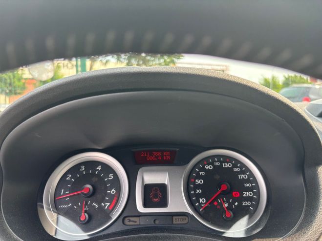 Renault Clio III 1.4 16V 100 EXCEPTION 5P Gris anthracite de 2007