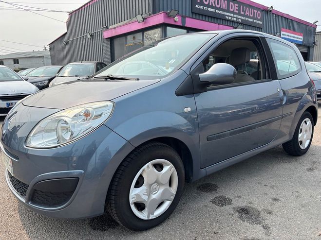 Renault Twingo II 1.2 LEV 16V 75 TREND 114G Gris anthracite de 2009