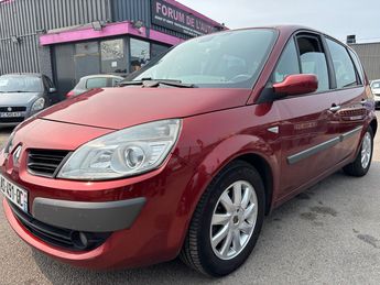  Voir détails -Renault Scenic II (2) 1.9 DCI 130 DYNAMIQUE à Coignires (78)