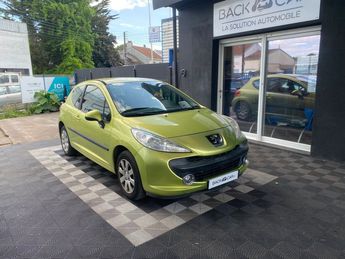  Voir détails -Peugeot 207 1.4e 75ch Trendy à Nantes (44)