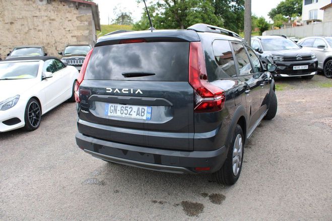 Dacia Jogger II TCE 100 CV EXPRESSION ESSENCE GPL GPS Gris Comete de 2023