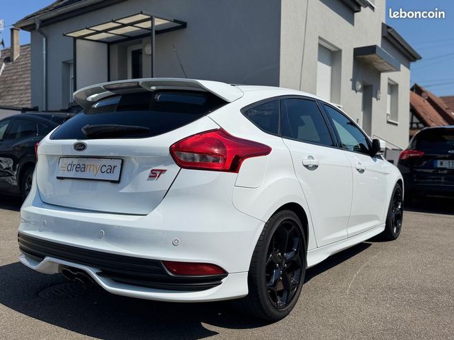 Ford Focus ST 250 GPS RECARO TOIT OUVRANT HIFI SONY Blanc de 2016