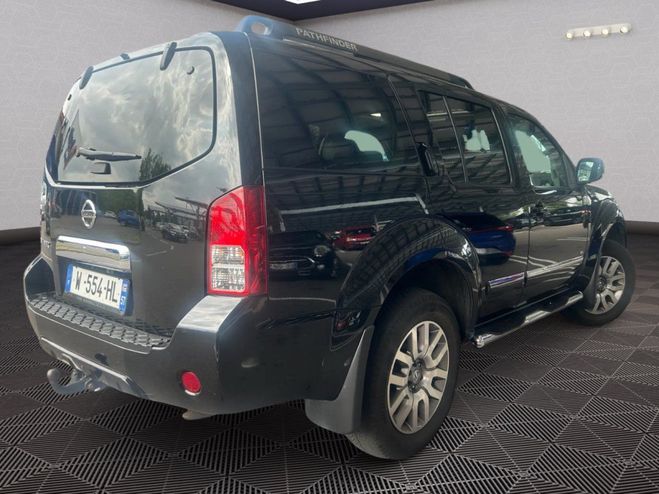 Nissan Pathfinder 3.0 V6 DCI 231 BVA LE 7 PLACES CUIR XENO Noir de 2011