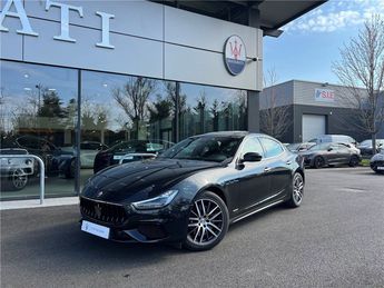  Voir détails -Maserati Ghibli GranSport L4 330 CH HYBRID à Saint-Fons (69)