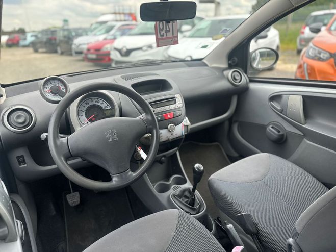Peugeot 107 1.0e 12V 68ch BLUE LION Trendy CLIM Grise de 2008