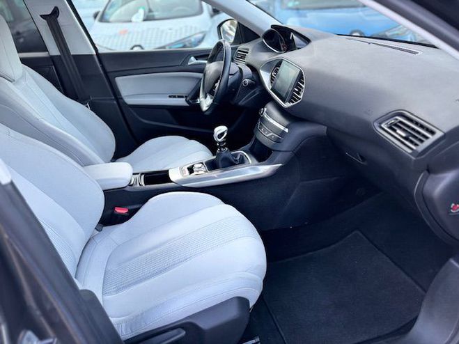 Peugeot 308 PureTech 130ch SetS EAT8 Allure Grise de 2019