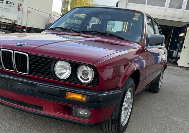 BMW Serie 3 316 TOIT OUVRANT Bordeaux de 1988
