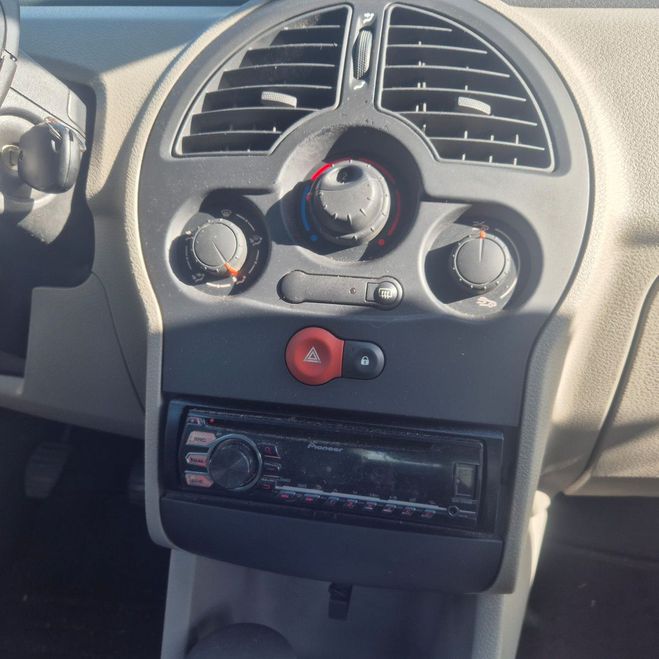 Renault Modus 1.5 DCI 70 EXPRESSION ENTRETIEN RENAULT Gris de 2004