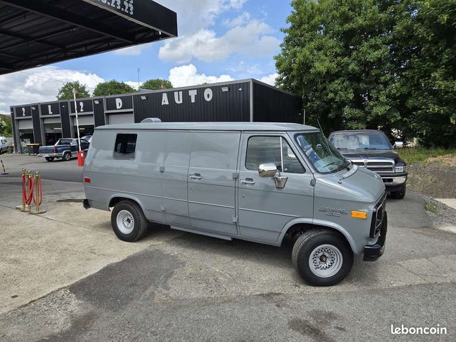 Chevrolet Chevy Van G20 tol 5.0 V8 Gris de 1989