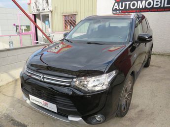  Voir détails -Mitsubishi Outlander 2.0 hybrid 203 h 120 instyle sport 4 wd  à Dourdan (91)
