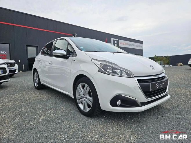 Peugeot 208 1.2 vti 82cv style  de 2016