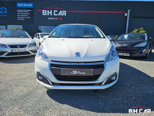Peugeot 208 generation-i 1.5 bluehdi 100 active  de 2019