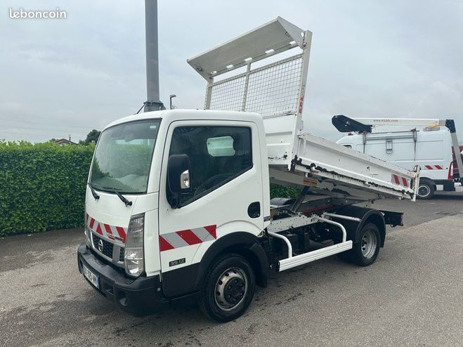 Nissan Cabstar 15490 ht nt400 benne basculante  de 2016