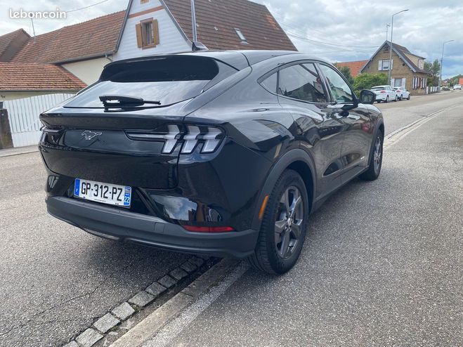 Ford Mustang Mach-E STANDARD RANGE 76kWh 269 ch Noir de 2023