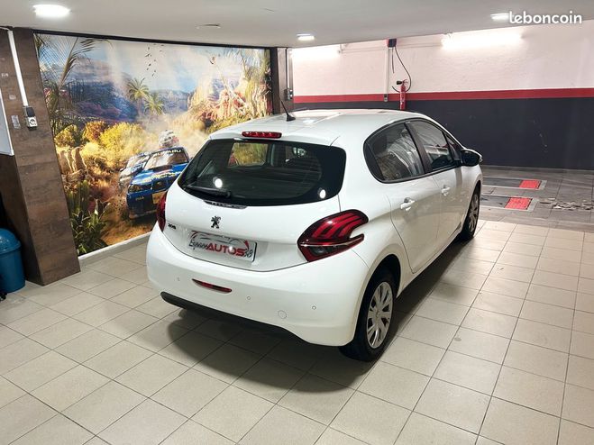 Peugeot 208 1.5 HDi 100ch 2 PLACES TVA RCUPRABLE Blanc de 2020
