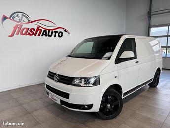  Voir détails -Volkswagen Transporter T5 PHASE 2 TDi DSG7 140cv EDITION-BVA-20 à Gerzat (63)