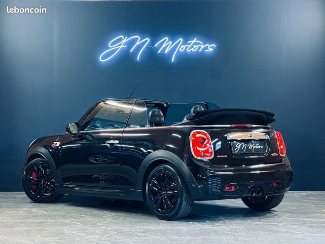 Mini Cooper cabriolet iii 2 jcw 231 bva8 garantie 12 Noir de 2017
