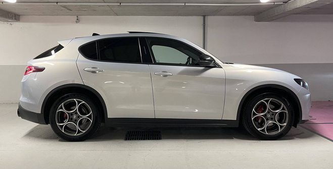Alfa romeo Stelvio 2.2 Diesel 160ch Sprint AT8 GRIS CLAIR de 2023