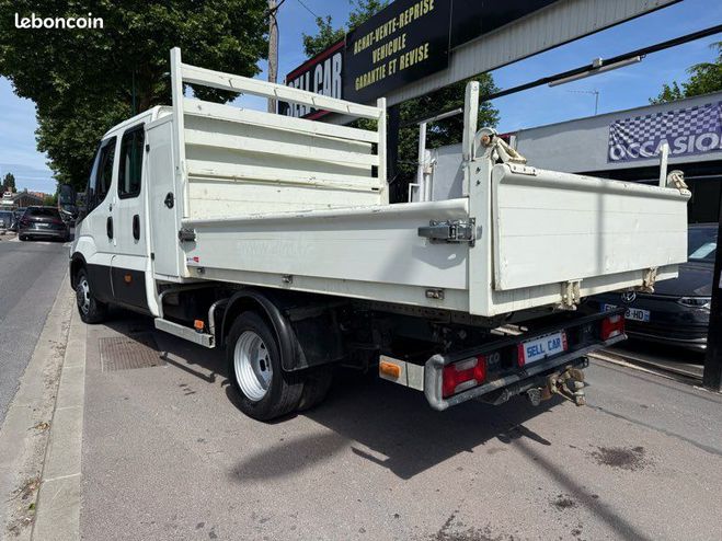 Iveco Daily 35-120 Benne Double Cabine 6 places   Co Blanc de 2018