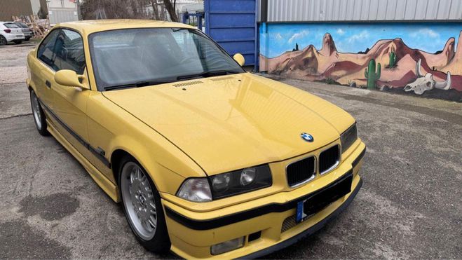 BMW M3 3.0 jaune dakar reprise possible Jaune Verni de 1995
