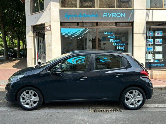 Peugeot 208 (2) 1.2 82cv SIGNATURE 5P 5 places (dist Bleu Laqu de 2019