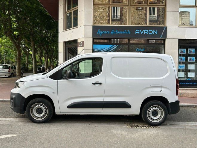 Peugeot Partner III (2) FOURGON 1.5 STANDARD 650 KG PREM Blanc Nacr de 2023
