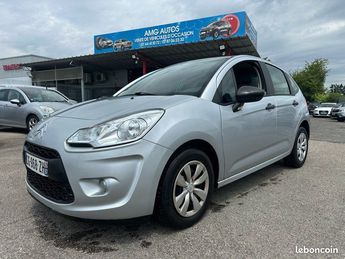  Voir détails -Citroen C3 1.4 75 cv trs faible km à Saint-Pierre-de-Chandieu (69)