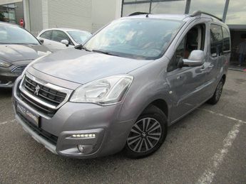  Voir détails -Peugeot Partner TEPEE 1.6 BlueHDi 100ch BVM5 Style à Aubire (63)