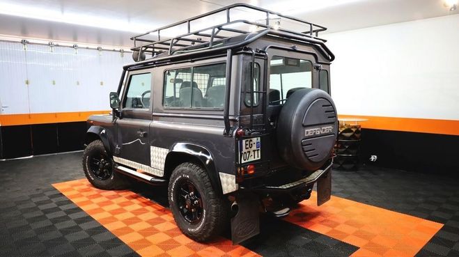 Land rover Defender SW 90 2.5 TD TOMB RAIDER Gris F de 2001