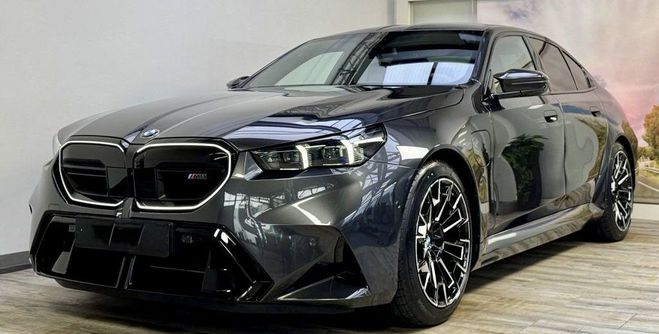 BMW M5 G90 4.4 V8 PHEV 727 CV BVA8 CARBONE B&W GRIS FONCE de 2024
