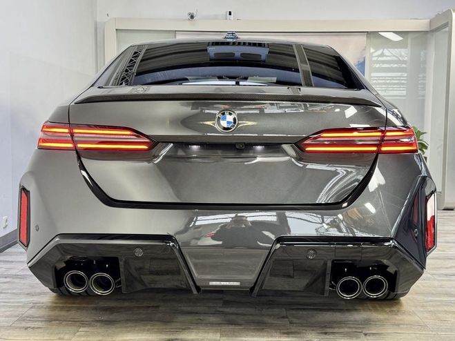 BMW M5 G90 4.4 V8 PHEV 727 CV BVA8 CARBONE B&W GRIS FONCE de 2024