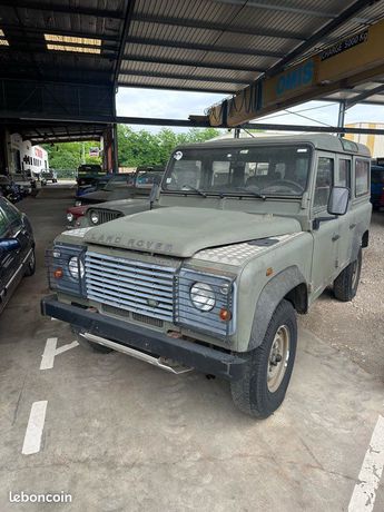  Voir détails -Land rover Defender 110 ex arme 2010 non roulant à   La Boisse (01)