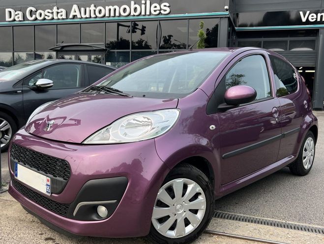 Peugeot 107 PHASE 3 1.0 68 Cv BOITE AUTOMATIQUE 5 PO Violet de 2013