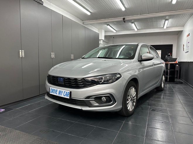 Fiat Tipo Life plus 1.0 101ch 4 portes Gris de 2021