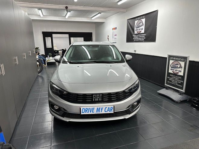 Fiat Tipo Life plus 1.0 101ch 4 portes Gris de 2021