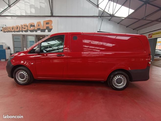 Mercedes Vito FOURGON 111 CDI LONG Rouge de 2019