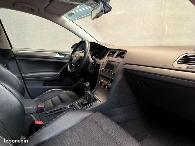 Volkswagen Golf 7 1.2 Tsi 85cv Confortline 154.000kms Si Noir de 2013
