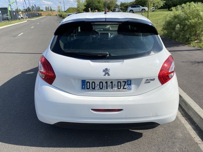 Peugeot 208 1.6 E-HDI FAP STYLE 5P Blanc de 2015