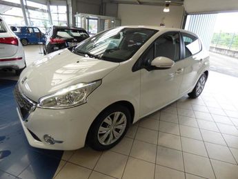  Voir détails -Peugeot 208 1.2 82ch BVM5 Active à Mertzwiller (67)