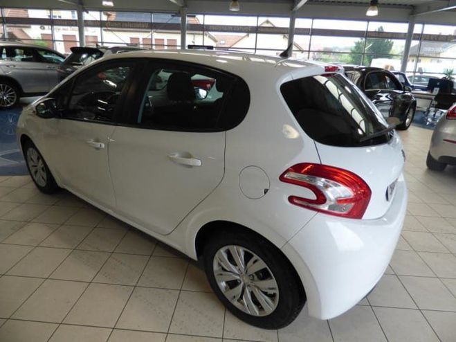 Peugeot 208 1.2 82ch BVM5 Active Blanc de 2013