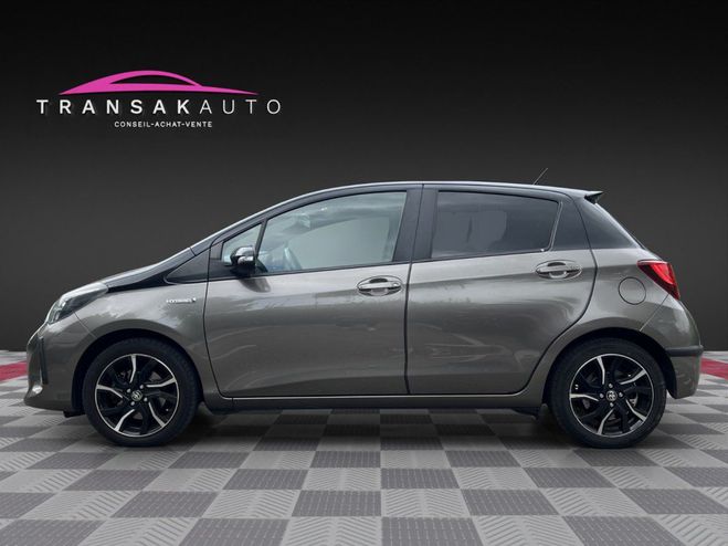 Toyota Yaris HYBRIDE LCA 2016 100h Collection Gris de 2016