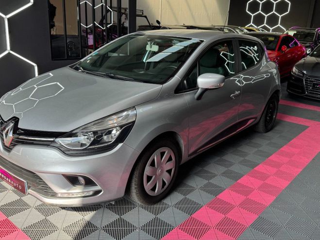 Renault Clio IV BUSINESS 1.5 dCi 90 ch - Climatisatio Gris de 2018