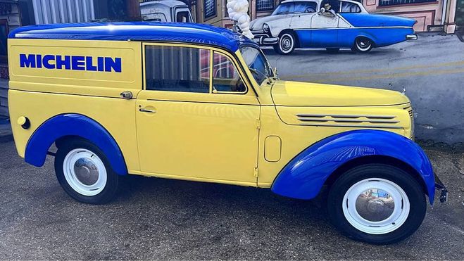 Renault Juva 4 Juvaquatre Fourgonnette Michelin Jaune Laqu de 1954
