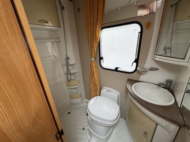 Ford Transit 2.2 TDCI 140CH TOP BLANC de 2009