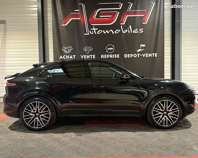 Porsche Cayenne Coup E-Hybrid 3.0 V6 470cv Noir de 2024