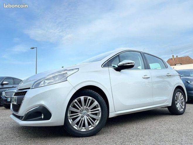 Peugeot 208 1.2 PURETECH 110CH ALLURE S&S 5P Blanc de 2015