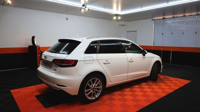 Audi A3 Sportback 1.0 TFSI 115CH S TRONIC 7 Blanc de 2017