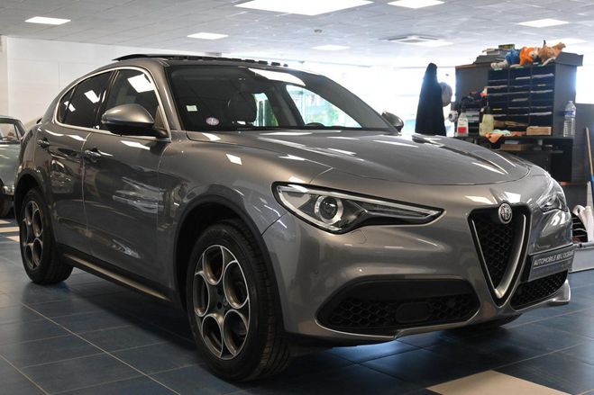 Alfa romeo Stelvio 2.0T 200 ch Q4 AT8 Lusso GRIS MEDIUM de 2018