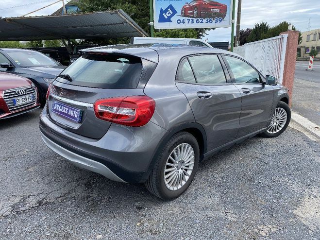 Mercedes Classe GLA CLASSE 180 d Inspiration Gris de 2016
