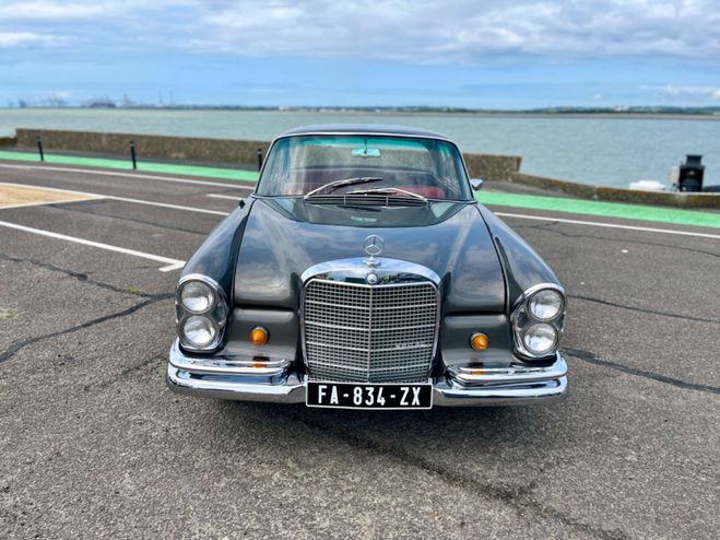 Mercedes 280 SE COUPE Brun Bronze Mtalis de 1969